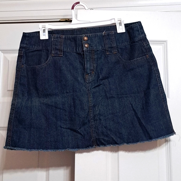 Dresses & Skirts - DKNY, size 12, jean skirt